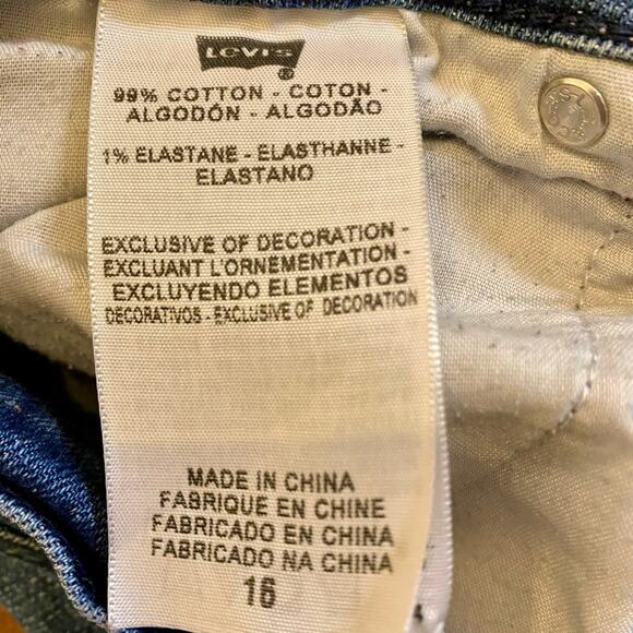 Levi's Dark Blue 515™ Capri Jeans - Picture 7 of 8